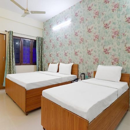 Oyo 84661 Lakshmi Home Stay Jhājra Exteriér fotografie