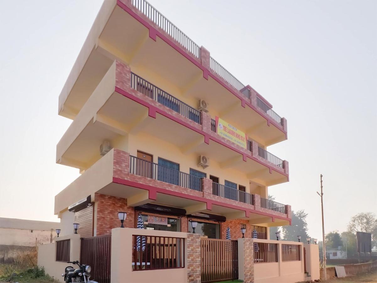 Oyo 84661 Lakshmi Home Stay Jhājra Exteriér fotografie
